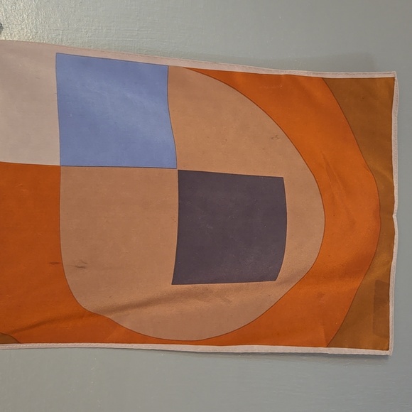 Geometric Long Scarf - Picture 4 of 7